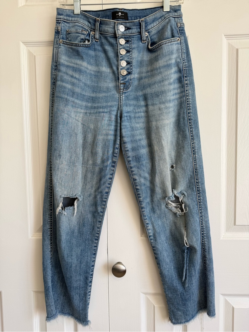 7 for all man kind Distressed Button-Fly high waist, cropped straight Jeans. 29